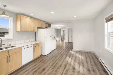 Main picture of 301 30th Ave S