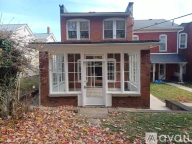 Main picture of 360 Cottage St
