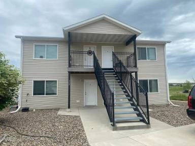 Main picture of 322 7th Ave NW