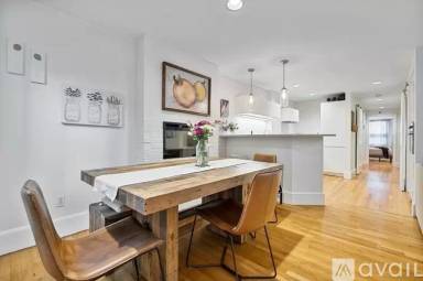 Main picture of 73 Marlborough St