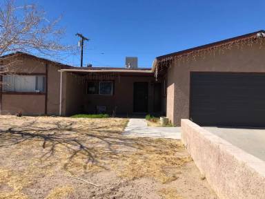 Main picture of 36940 Hayward Ave