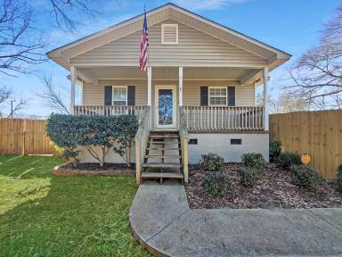 Main picture of 219 Church St