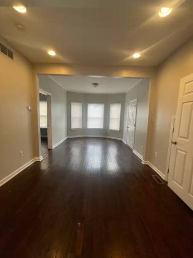 Main picture of 2638 Rosa Parks Blvd
