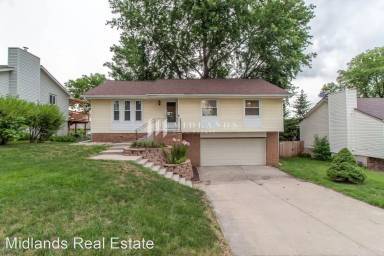 Main picture of 2112 Lucille Dr