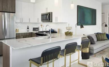 Main picture of 1020 S Wabash Ave