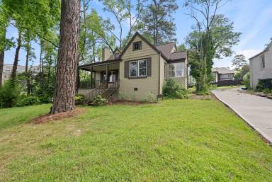 Main picture of 2924 Oberlin Rd