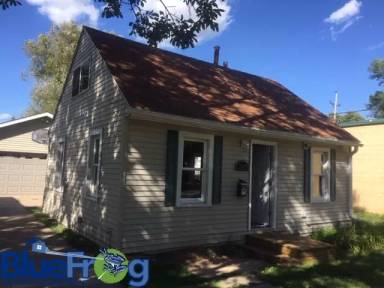 Main picture of 1322 E Fremont St