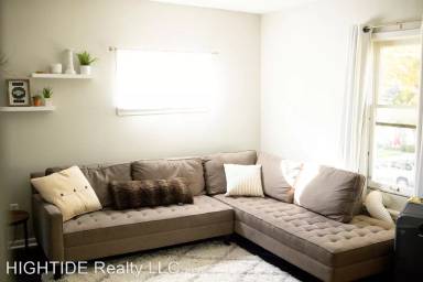 Main picture of 354 Holmdene Blvd NE
