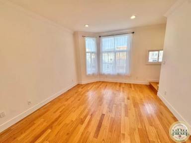 Main picture of 207-209 6th Ave