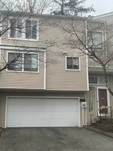 Main picture of 140 Shepards Knoll Dr