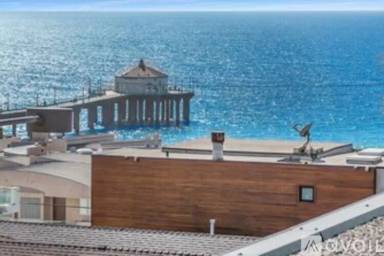 Main picture of 1310 Manhattan Ave