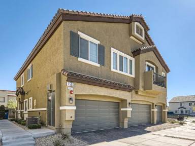 Main picture of 7520 Pink Moon St