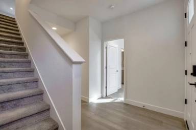 Main picture of 2930 Sanor Pl