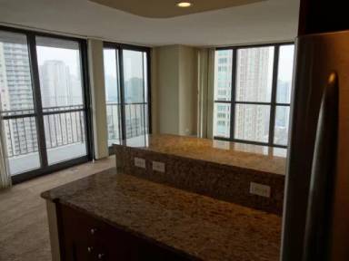 Main picture of 10 E Ontario St Apartments