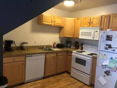 Main picture of 302 Goshen St