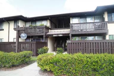Main picture of 50 Club House Dr