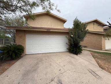 Main picture of 1002 Castle Heights Dr