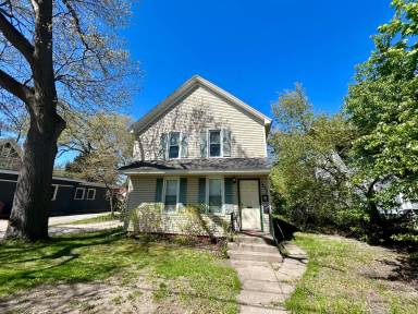 Main picture of 1633 Peck St