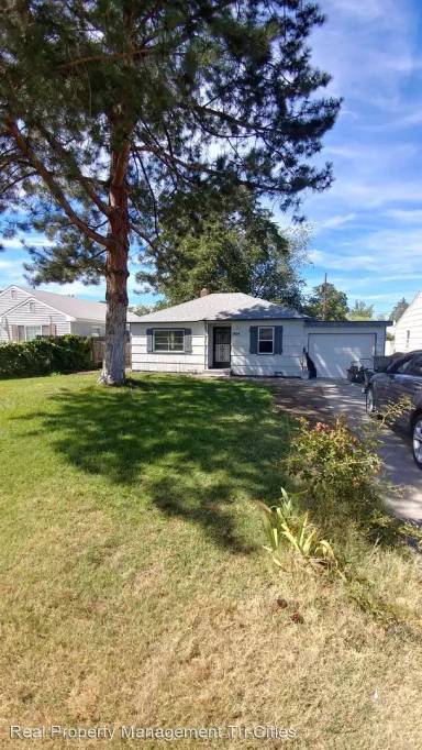 Main picture of 1904 W 6th Ave