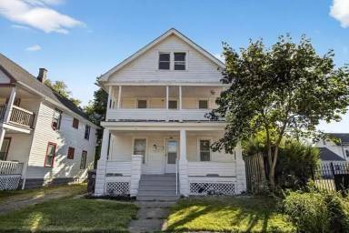Main picture of 389 E 160th St