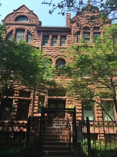 Main picture of 1224 N Dearborn St