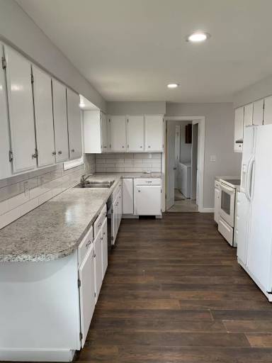 Main picture of 301 E Grover St