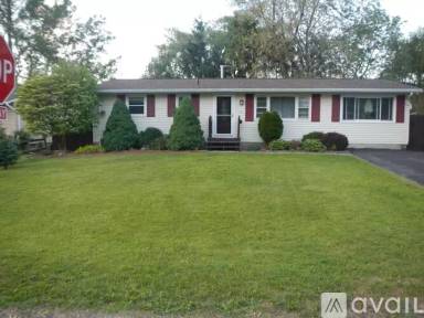 Main picture of 130 Brookview Ln