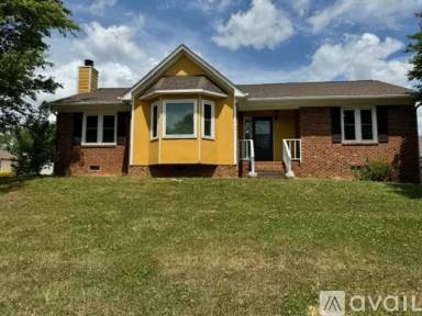 Main picture of 3325 Lake Woodard Dr