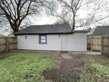 Main picture of 1510 S Water St