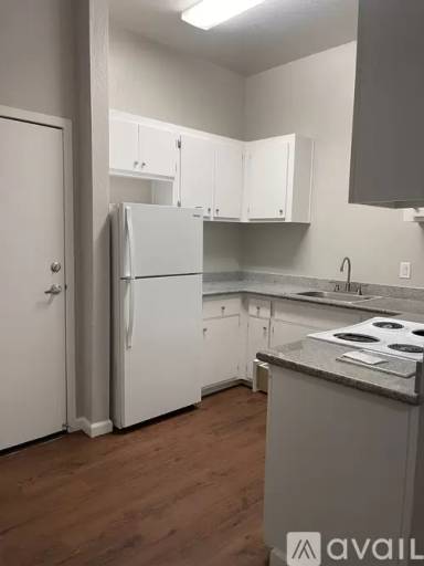 Main picture of 1337 N Madison St