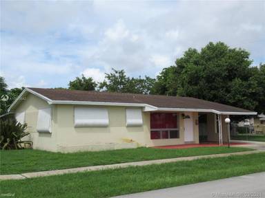 Main picture of 7501 Fillmore St