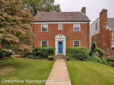 Main picture of 2932 McKinley St NW