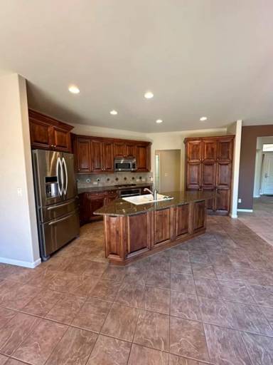 Main picture of 4812 Grosbeak Dr