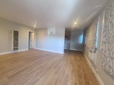 Main picture of 14921 Vanowen St