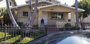 Main picture of 3326 W 27th St