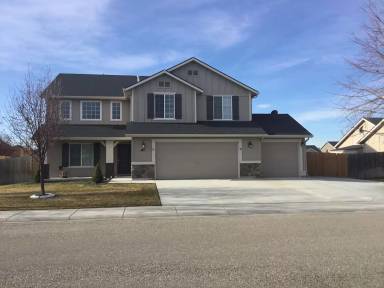Main picture of 1411 E Bear Springs Dr