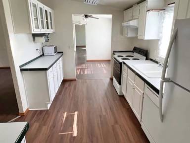 Main picture of 1307 Speedway Dr