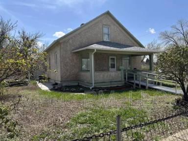 Main picture of 1200 3rd St