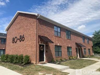 Main picture of 94 Saint James Ct