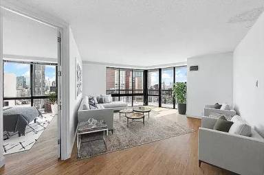 Main picture of 252 E 57th St