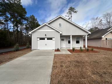 Main picture of 2 Northwest Dr