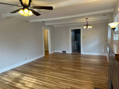 Main picture of 2210 18th St