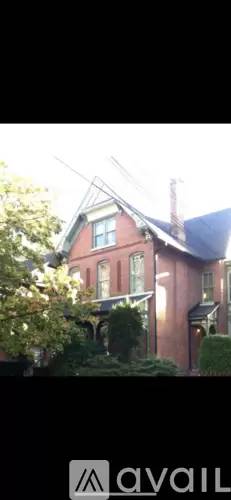 Main picture of 30 W Ross St