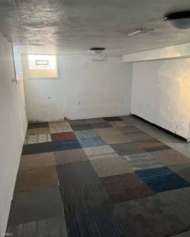 Main picture of 14430 Rutherford St