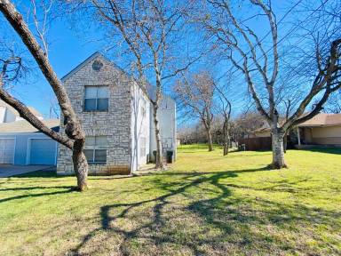 Main picture of 106 Hughson Ct