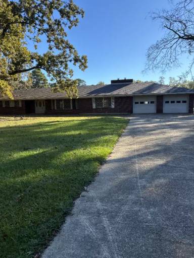 Main picture of 151 Rowland Dr