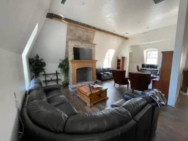 Main picture of 32 E Utah Ave