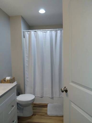 Main picture of 113 N 6th St