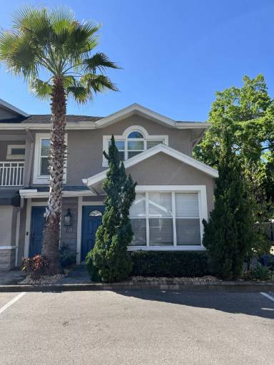 Main picture of 4811 Bayshore Blvd