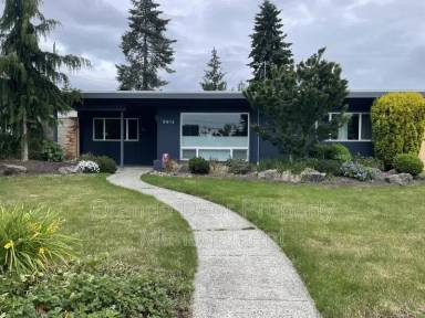 Main picture of 8816 38th Ave SW